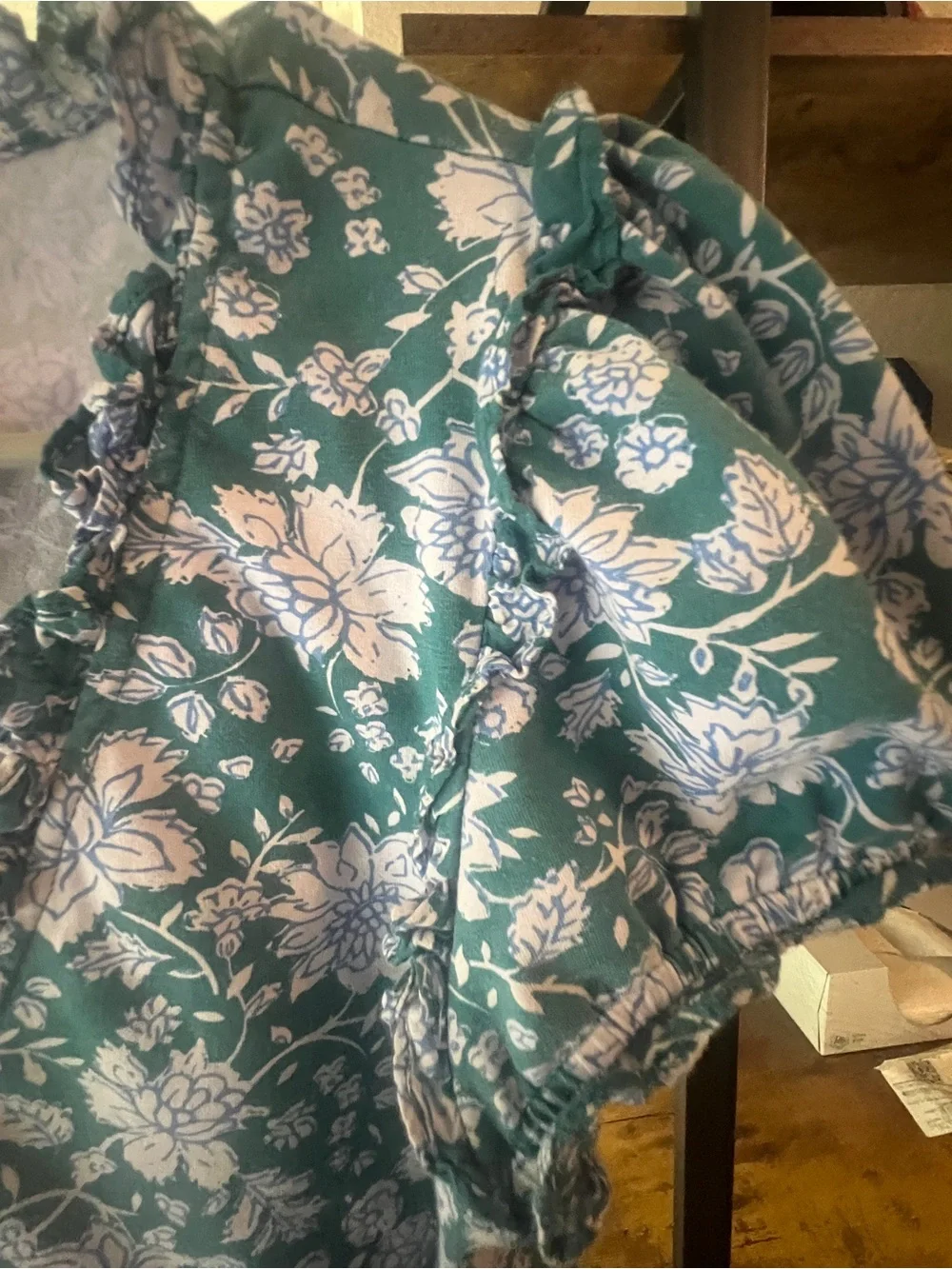 EUC Anthropologie Maeve Floral V-Neck Puff Sleeve Top - Teal Floral